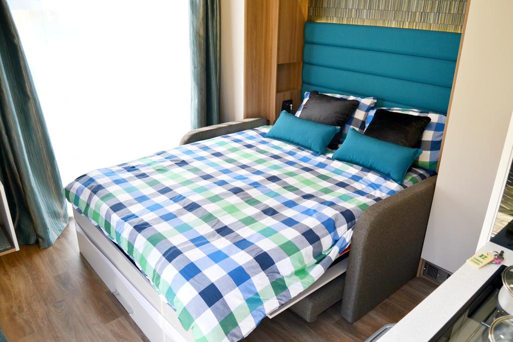 Hele Valley Holiday Park Ilfracombe Bagian luar foto
