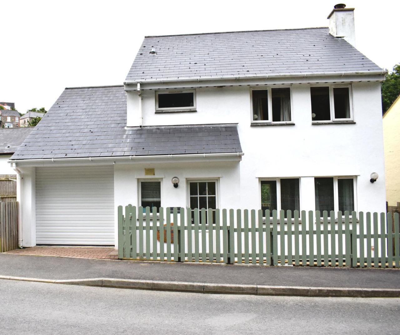 Hele Valley Holiday Park Ilfracombe Bagian luar foto